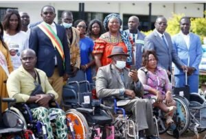 DIASPORA-Commune d’arrondissement de Yaoundé VI : Dons en matériels techniques au profit des personnes handicapées défavorisées par P&C Handicap en partenariat avec Give a Smile