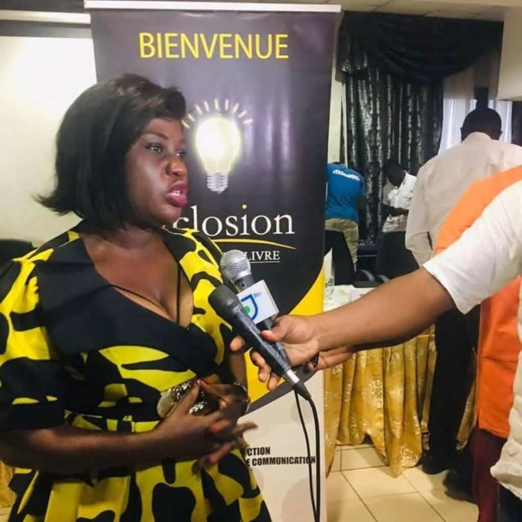 L’écriture en fête : Éclosion déploie ses ailes au bord du Wouri