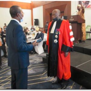 Professeur Joseph Owona : un webinaire international pour interroger Constitution, démocratie et pouvoir au Cameroun